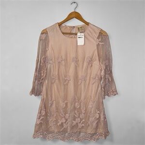 NWT Forgotton Grace 3/4 Length Sleeve Lace Tunic, Color Blush, Size Small
